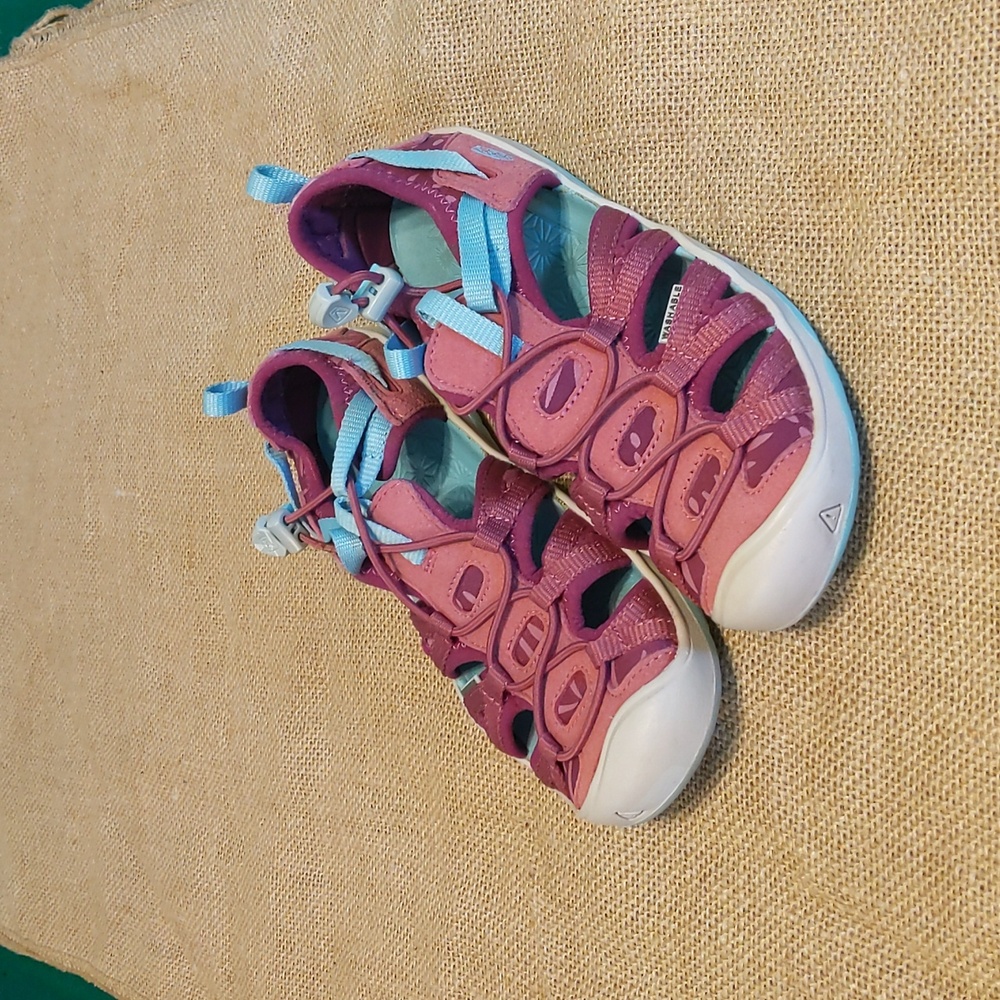 Keen Moxie Sandals Kid's Sz 2, Pink/Baby Blue, Excellent Condition, No Box